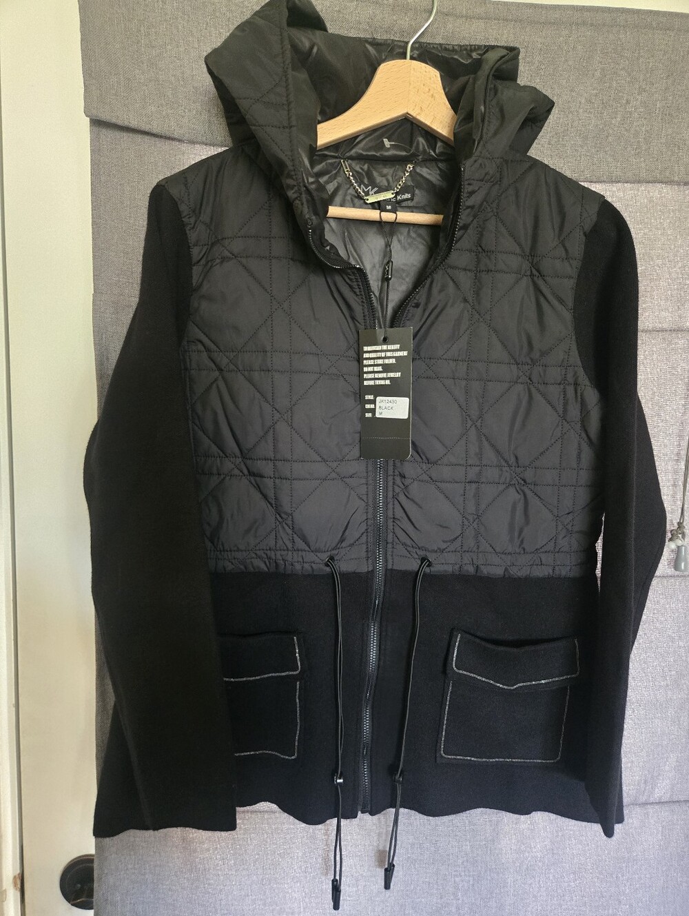 NWT Metric Knits Black Hooded Quilted Sweater Jacket Medium